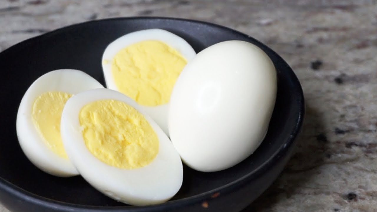 pelar huevos cocidos sin que se rompan