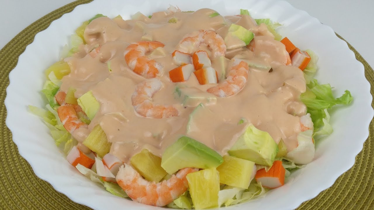 receta ensalada tropical con salsa rosa
