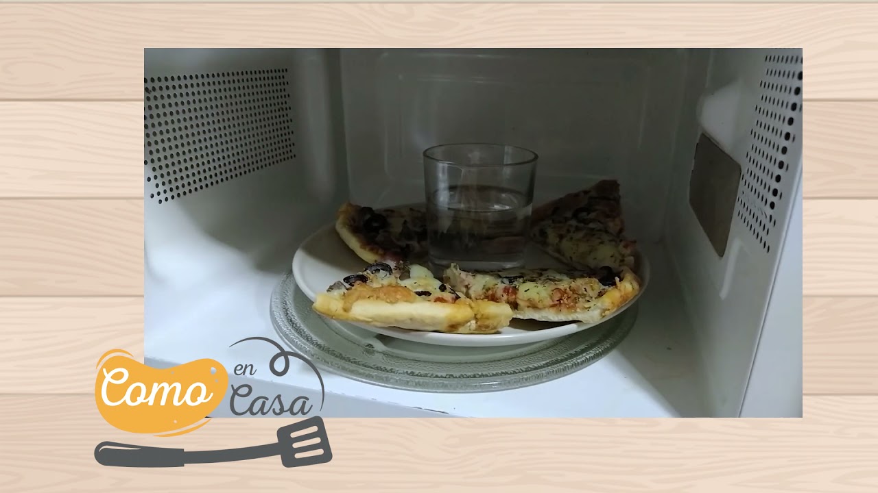 calentar pizza en microondas