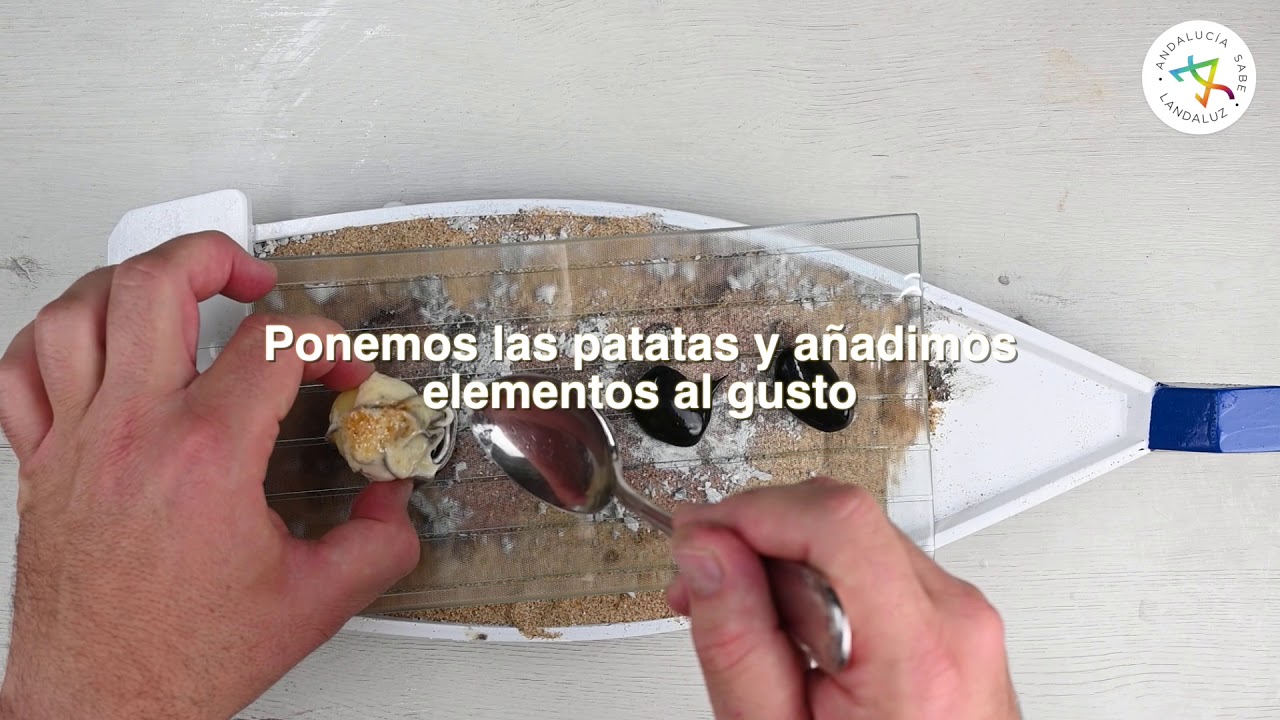 patatas rellenas de gulas y gambas