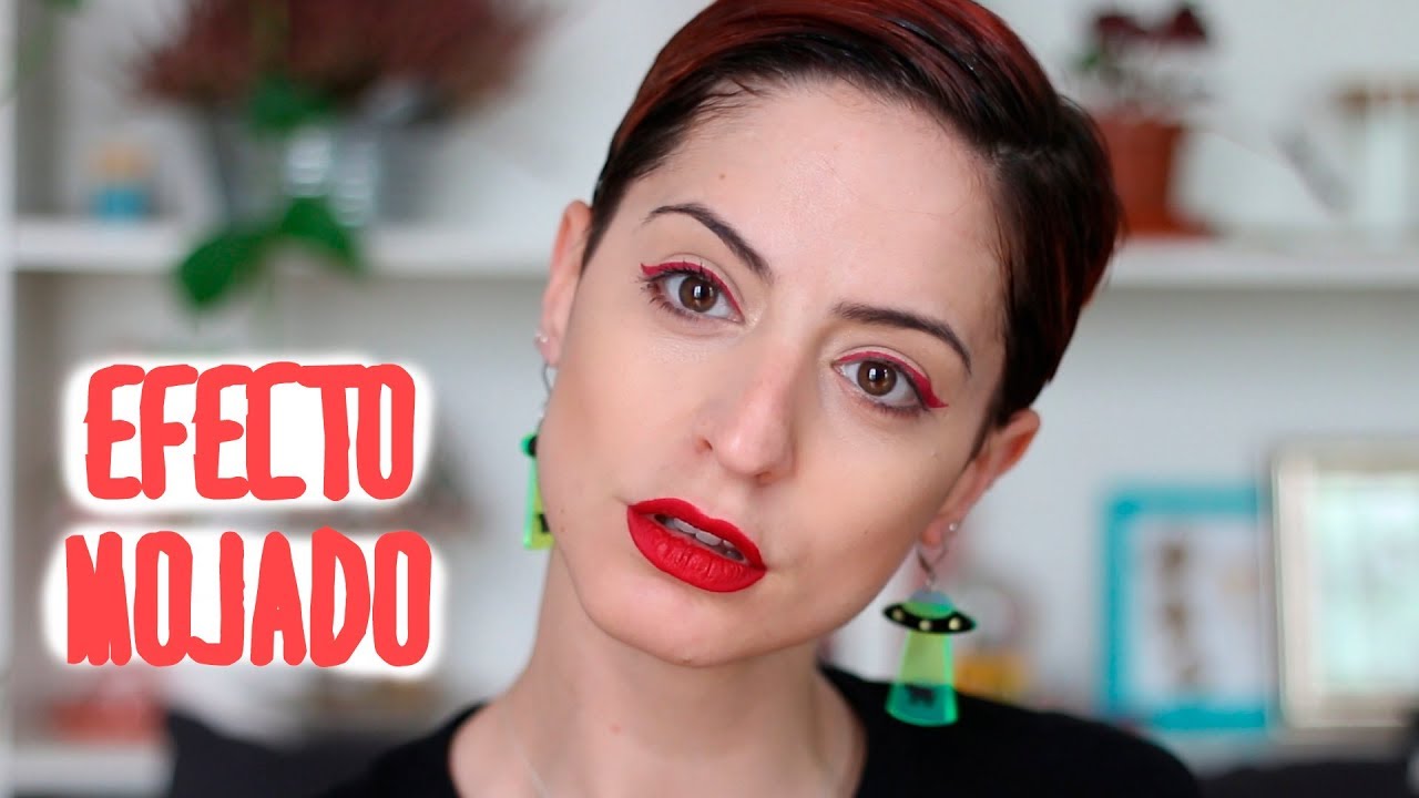 pelo corto engominado mujer