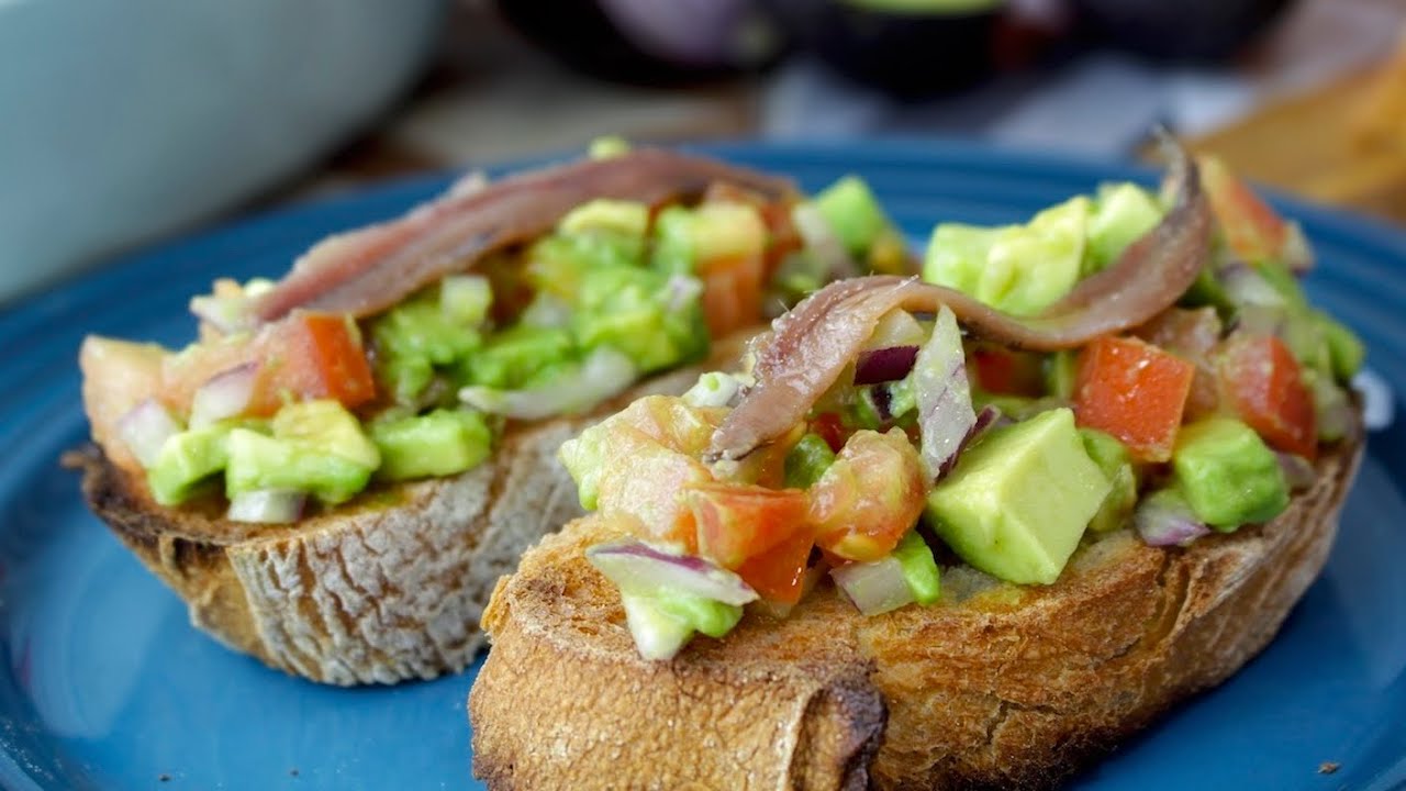 aperitivo aguacate anchoas