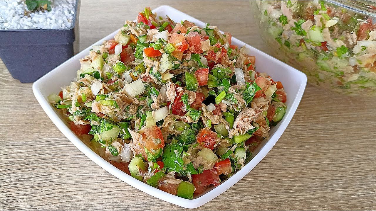 ensalada de tomate y atun para cenar