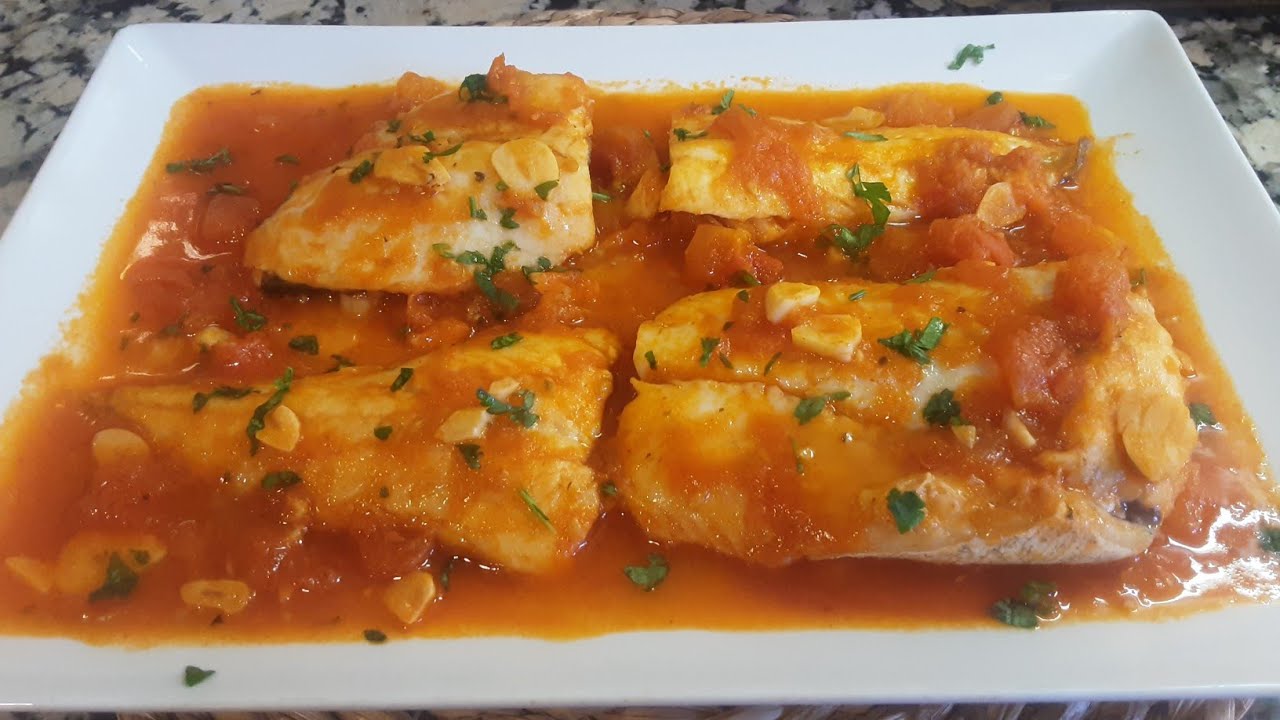 filete de merluza en salsa